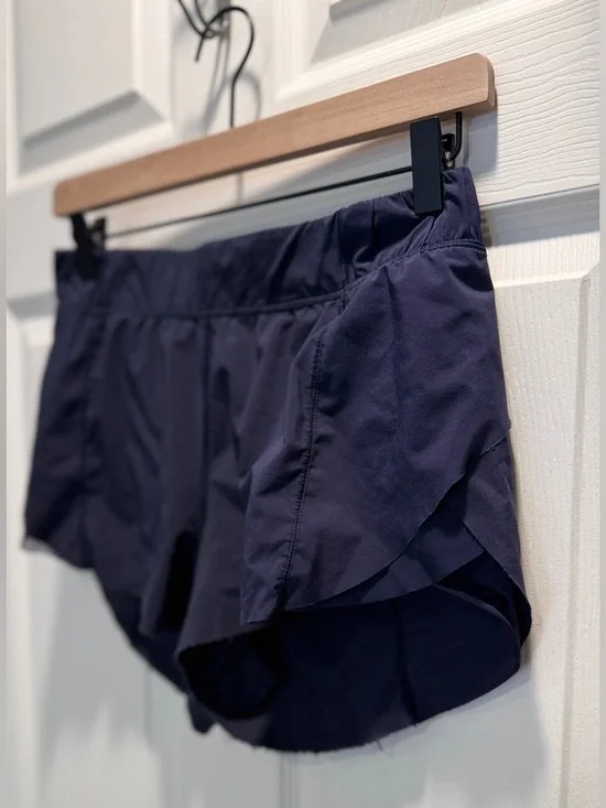 Lululemon Speed Up Scallop Hem Lined Shorts Black Mid Rise Women’s 14 in waist - Picture 3 of 6